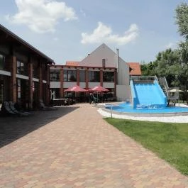 Diamant Hotel Conference, Spa & Family Resort, Dunakiliti - Medence/kert