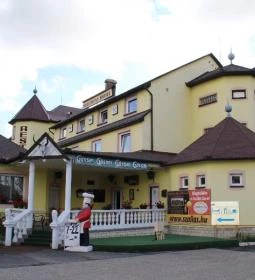 Holdfény Hotel