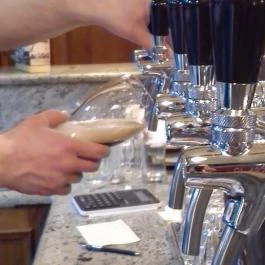 Pivohalle Sörvendéglő, Budapest - Belső