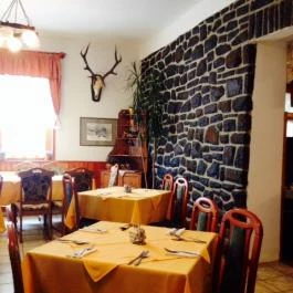 Vöröskő Kisvendéglő Mátraszentimre - Belső