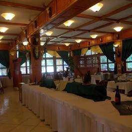 Háromforrás Étterem Kőkapu , Nagyhuta - Belső