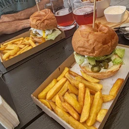 Szezon Bistro, Balatonmáriafürdő - Étel/ital