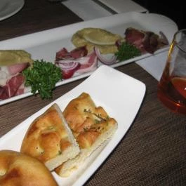 Nosztalgia Garden Étterem, Veszprém - Étel/ital