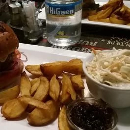 Tuning Bar & Burger, Budapest - Étel/ital