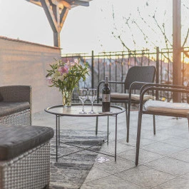 Besenyei Apartman Sárvár - Külső kép