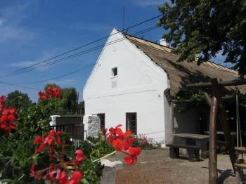 Gyöngyösi Betyárcsárda Rezi