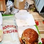 Móricz Burger Budapest - Étel/ital