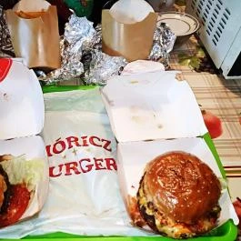 Móricz Burger, Budapest - Étel/ital