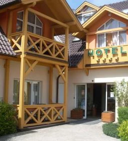 Orchidea Hotel Lipót