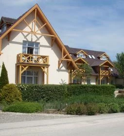 Orchidea Hotel Lipót