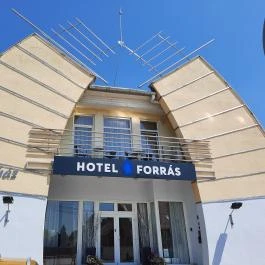 Forrás Hotel Komárom - Külső kép