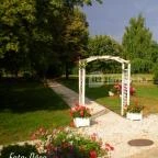 Nyerges Hotel Termál Monor - Medence/kert