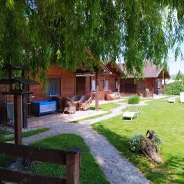 Barátságos Faházak Kehidakustány - Külső kép