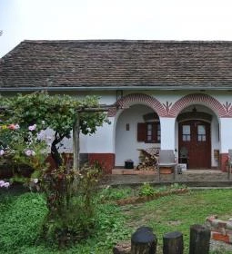 Múltidéző Porta - népi műemlék házak az Őrségben