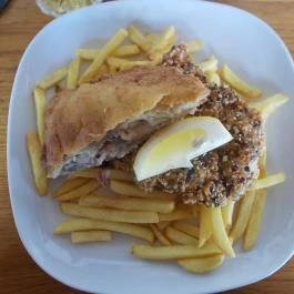 Aranyponty Halászcsárda Sáregres - Étel/ital