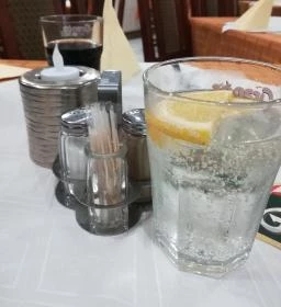 Tavirózsa Étterem & Vadászpince