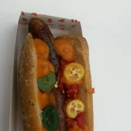 TöLTő Bar & Grill, Budapest - Étel/ital