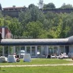 Hotel Három Hattyú Balatonföldvár - Medence/kert