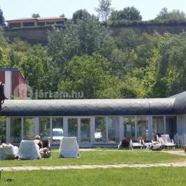 Hotel Három Hattyú Balatonföldvár - Medence/kert