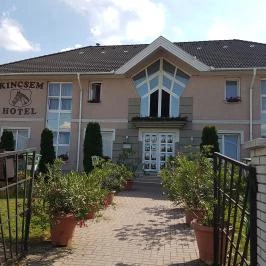 Kincsem Wellness Hotel Kisbér - Külső kép