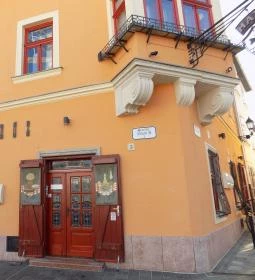 Matróz Dunaparti Kisvendéglő