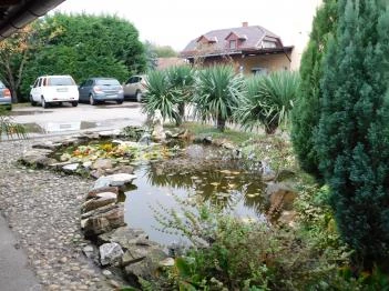 Op-Art Étterem Monor