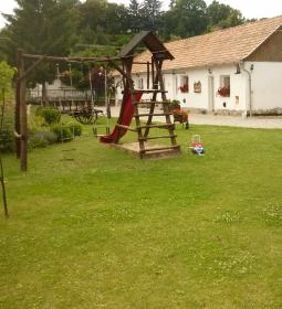 Bóbita Apartmanház