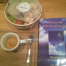 Madal Cafe - Alkotmány utca, Budapest - Étel/ital