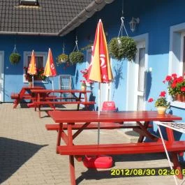 Kék Laguna Wellness Apartmanok Egerszalók - Medence/kert