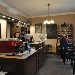 Tokaji Kávépörkölő Manufaktúra Tokaj - Belső