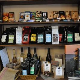 Tokaji Kávépörkölő Manufaktúra Tokaj - Belső