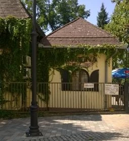 Korona Gyorsétterem