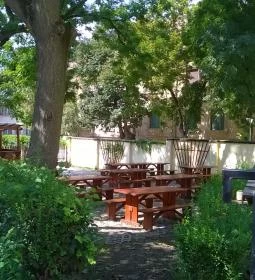 Korona Gyorsétterem