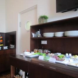 Adele Hotel Pécs - Vendéglátás