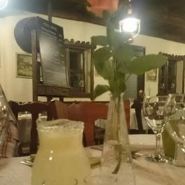 Bacchus Étterem , Szigetmonostor - Belső