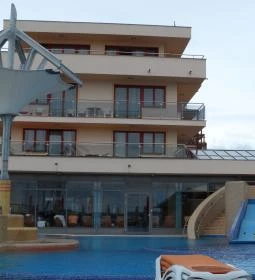 Flamingó Wellness & Konferencia Hotel