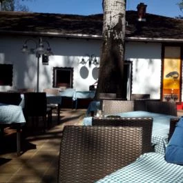 Kiskőrössy Halászcsárda, Szeged - Külső kép