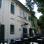 Százéves Cukrászda Gyula - Külső kép