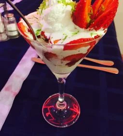 Ínyenc Kert Étterem & Kávéház