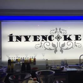 Ínyenc Kert Étterem & Kávéház, Budapest - Belső