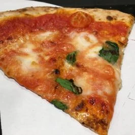 IGEN Pizza - Madách Imre út, Budapest - Étel/ital