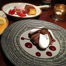 Kollázs, Budapest - Étel/ital