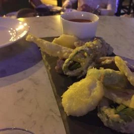 Kollázs, Budapest - Étel/ital