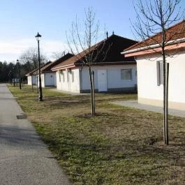 Apartmanpark és Kemping Cegléd - Külső kép