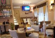 Aranycsésze Kávézó Kunhegyes