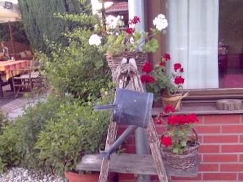 Kétszekér Fogadó étterme Kozármisleny