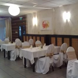 Veranda Étterem és Kávézó Tata - Belső