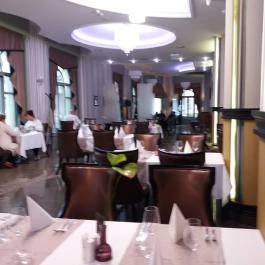 Grand Hotel Glorius, Makó - Vendéglátás