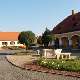 Jankovich Kúria Wellness Hotel, Rácalmás - Külső kép