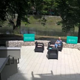 Portobello Wellness & Yacht Hotel Esztergom, Esztergom - Medence/kert